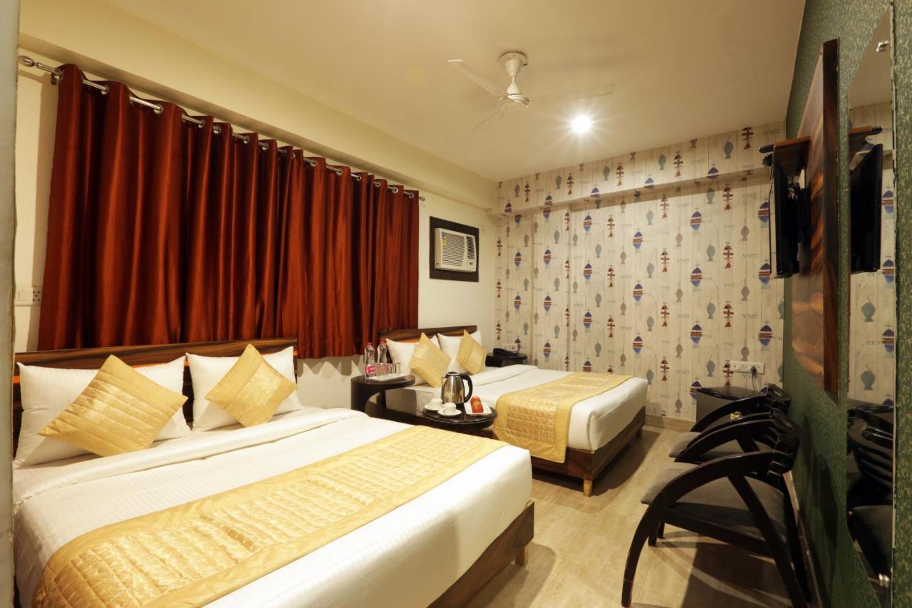 Hotel Airport Star New Delhi Exterior photo